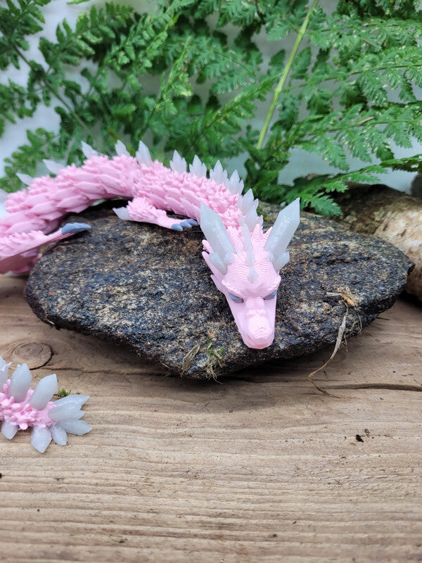 Flexi-Drache „Flüsterflamme“ – leuchtet im Dunkeln