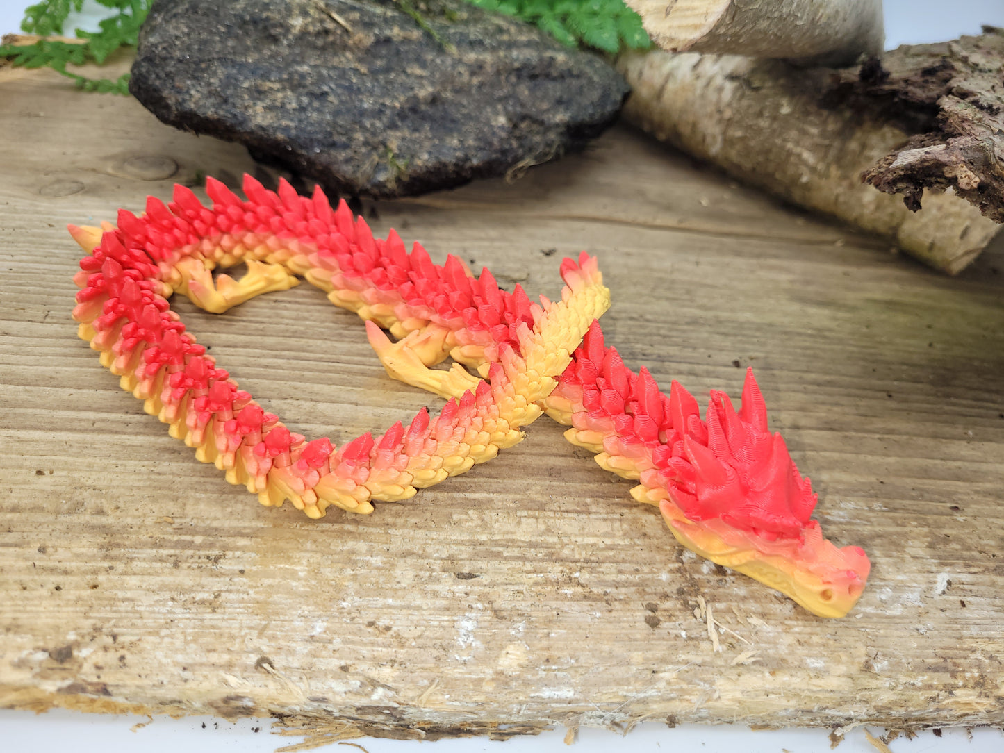 Flexi-Drache „Flammenkamm“ – gefertigt im 3D-Druck